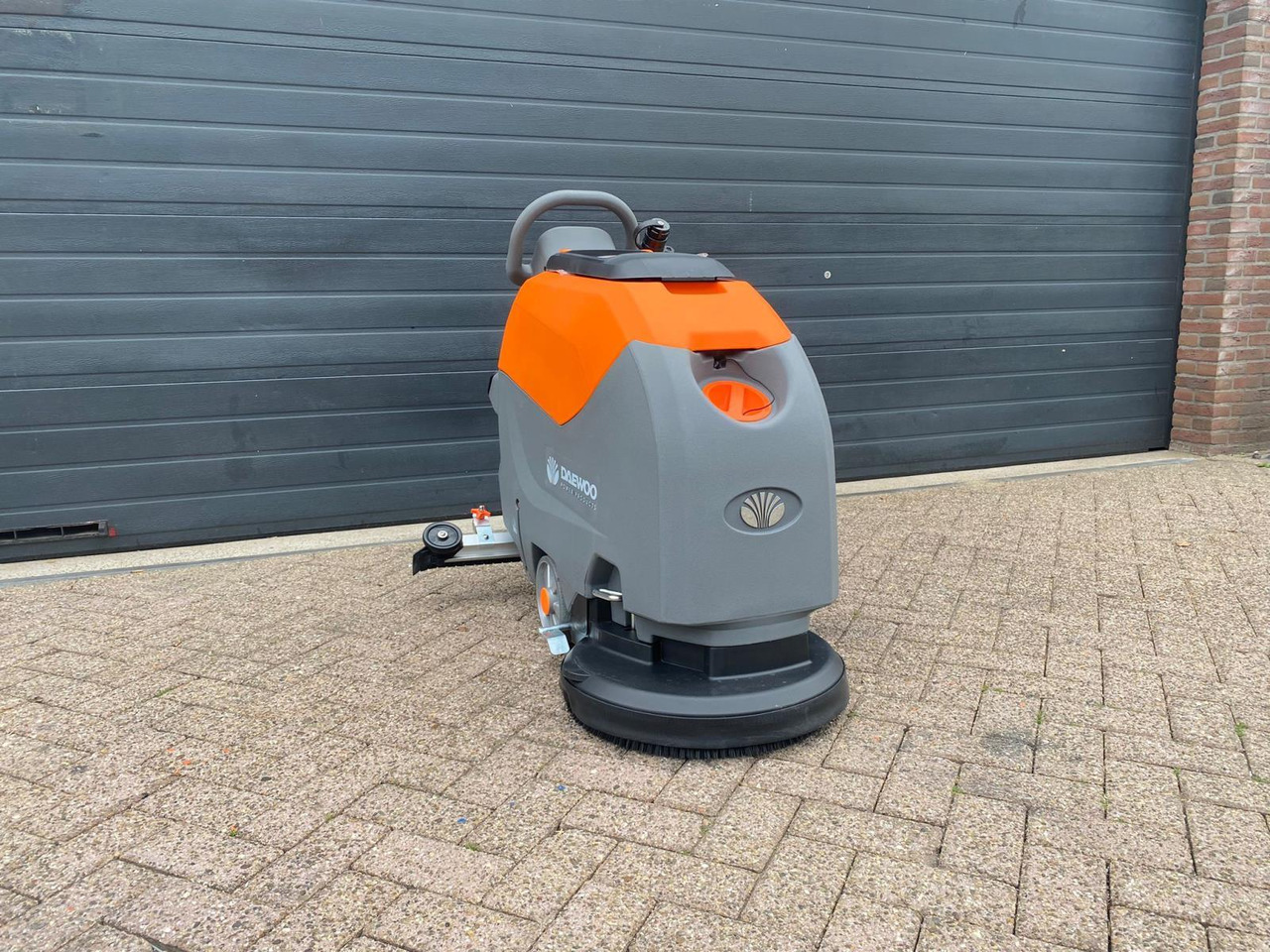 Daewoo DAFL50A Schrobzuigmachine - Máquina de limpeza: foto 1 Daewoo DAFL50A Schrobzuigmachine - Máquina de limpeza: foto 1