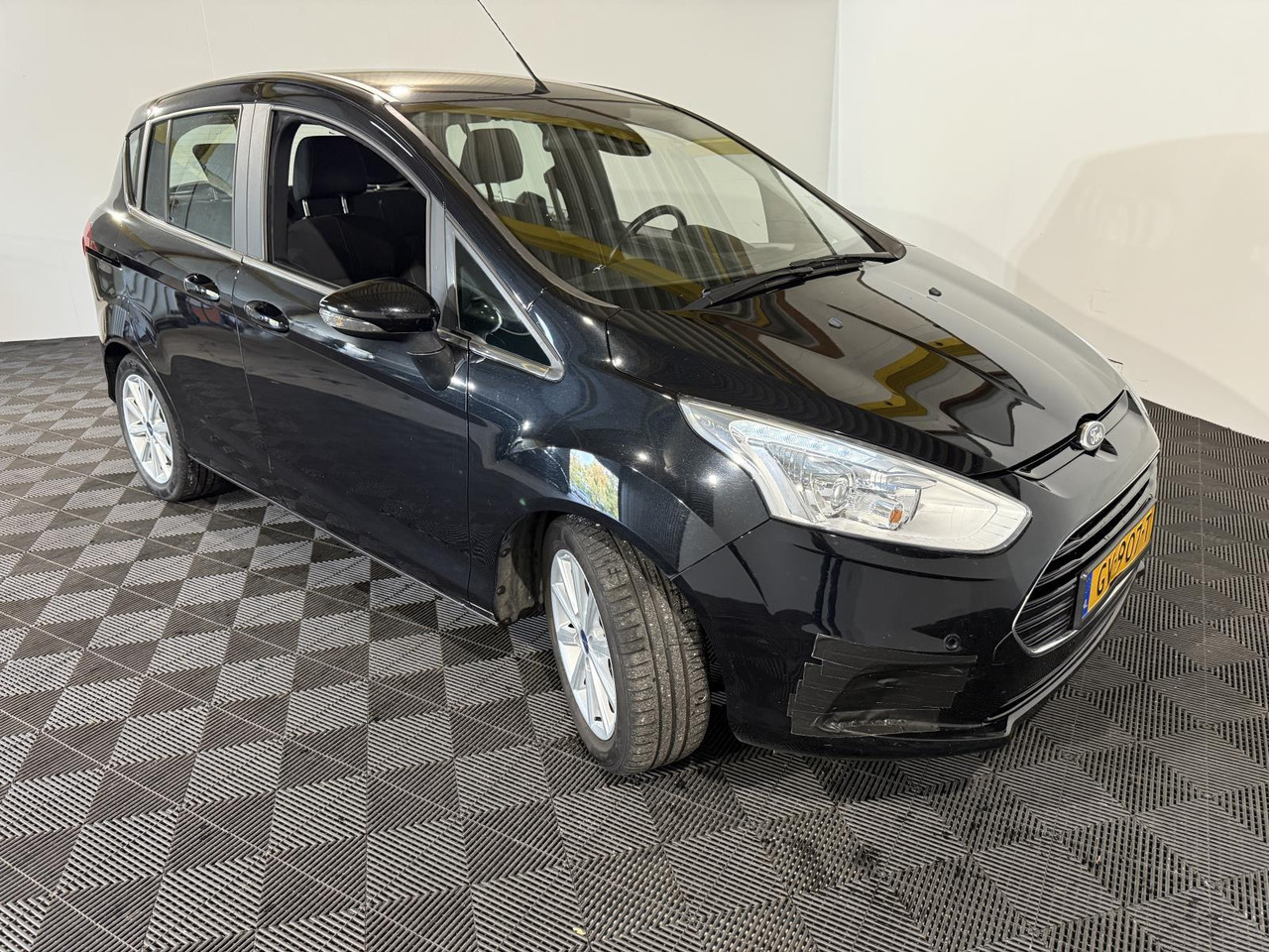 Ford | B-Max | 1.0 EcoBoost Titanium | 2015 | 149.480 km | GV907T | Logisch - Automóvel: foto 3 Ford | B-Max | 1.0 EcoBoost Titanium | 2015 | 149.480 km | GV907T | Logisch - Automóvel: foto 3