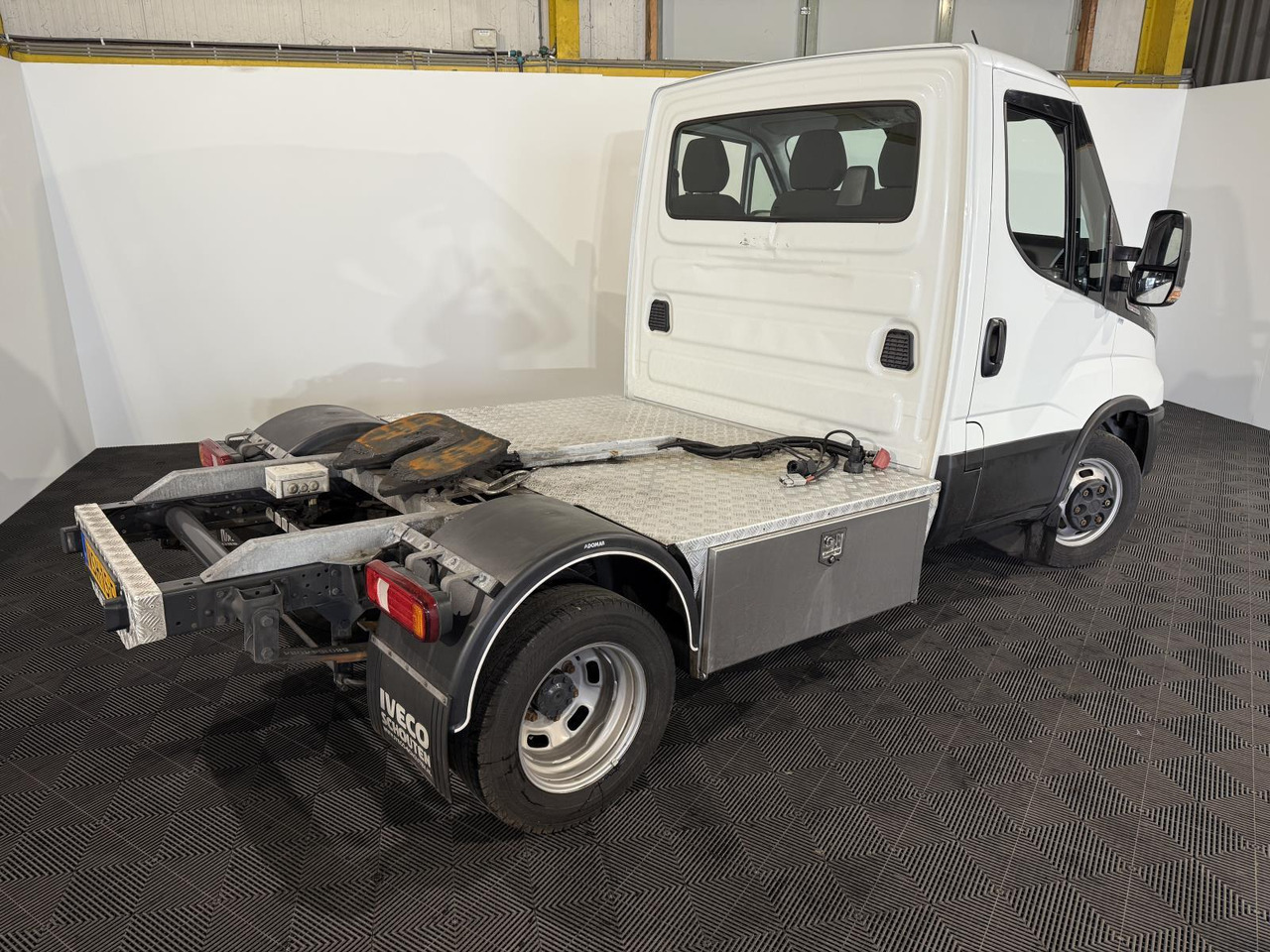 Iveco 40C18 Daily VSH-15-F 201.901 km - Camião tractor BE: foto 3 Iveco 40C18 Daily VSH-15-F 201.901 km - Camião tractor BE: foto 3