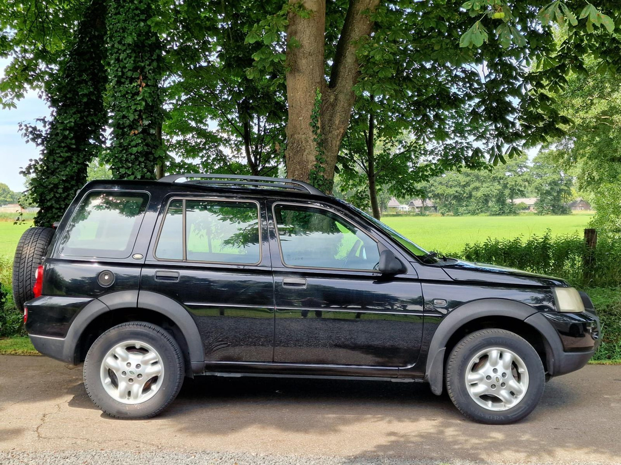 Land Rover Freelander 1.8 S Summit | 2006 | 171.472 km | 49-SJ-ST - Automóvel: foto 3 Land Rover Freelander 1.8 S Summit | 2006 | 171.472 km | 49-SJ-ST - Automóvel: foto 3