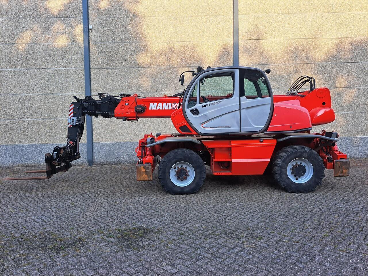 Manitou MRT 2150+ Privilege All-Terrain Roterende Verreiker (2015) - Empilhador telescópico: foto 5 Manitou MRT 2150+ Privilege All-Terrain Roterende Verreiker (2015) - Empilhador telescópico: foto 5
