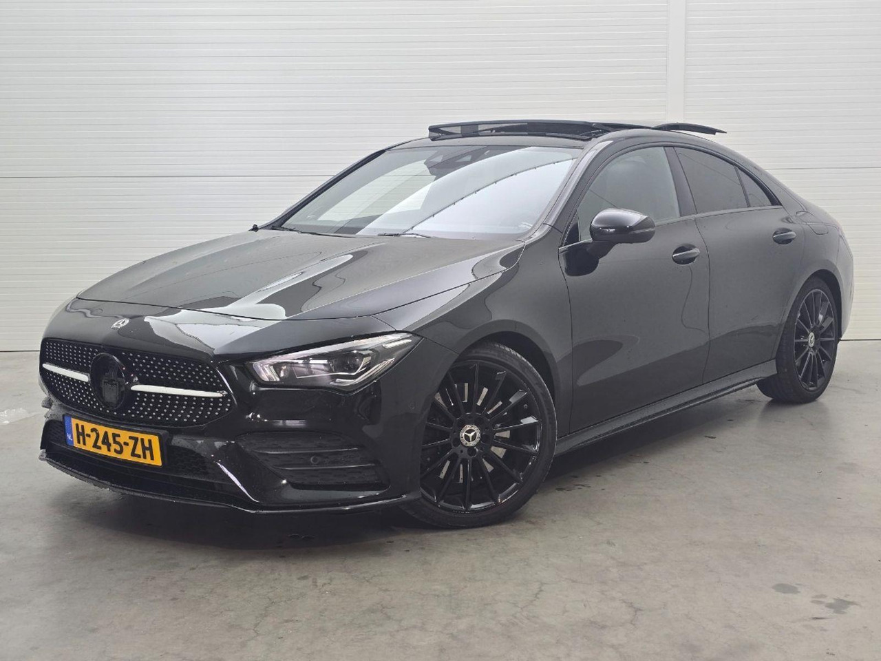 Mercedes-Benz CLA-klasse 220 Premium Plus | 2019 | 251.329 km | Automaat | H245ZH | NAP: Geen oordeel - Sedan: foto 1 Mercedes-Benz CLA-klasse 220 Premium Plus | 2019 | 251.329 km | Automaat | H245ZH | NAP: Geen oordeel - Sedan: foto 1