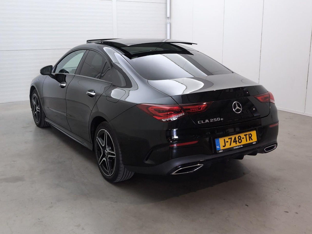 Mercedes-Benz CLA-klasse 250 e Business Solution AMG Limited | 2020 | 241.008 km | Automaat | J748TR | NAP: Logisch - Sedan: foto 3 Mercedes-Benz CLA-klasse 250 e Business Solution AMG Limited | 2020 | 241.008 km | Automaat | J748TR | NAP: Logisch - Sedan: foto 3