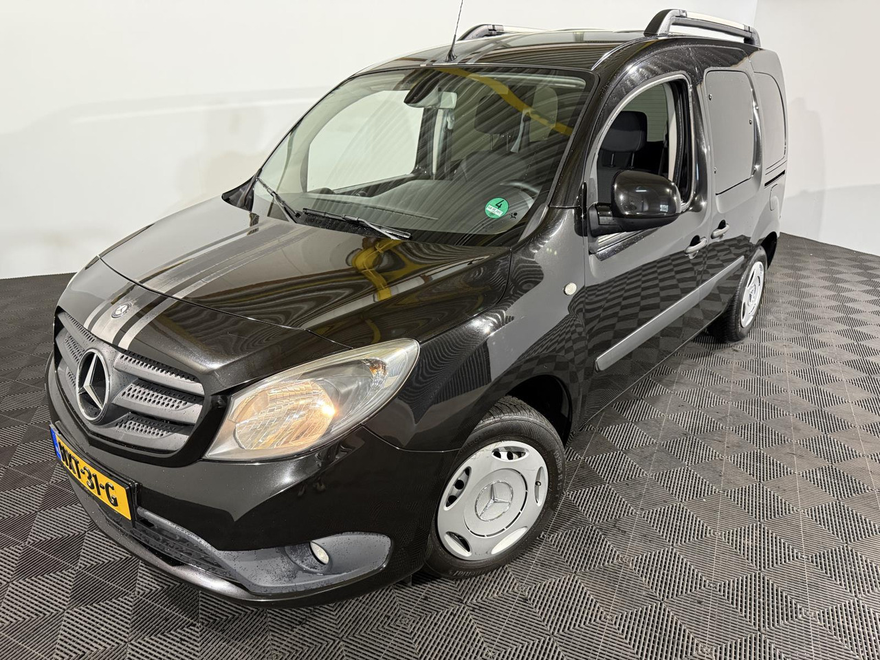 Mercedes-Benz | Citan | 109 CDI Trend | 2014 | 200.971 km | HXT31G | Geen oordeel - Automóvel: foto 1 Mercedes-Benz | Citan | 109 CDI Trend | 2014 | 200.971 km | HXT31G | Geen oordeel - Automóvel: foto 1