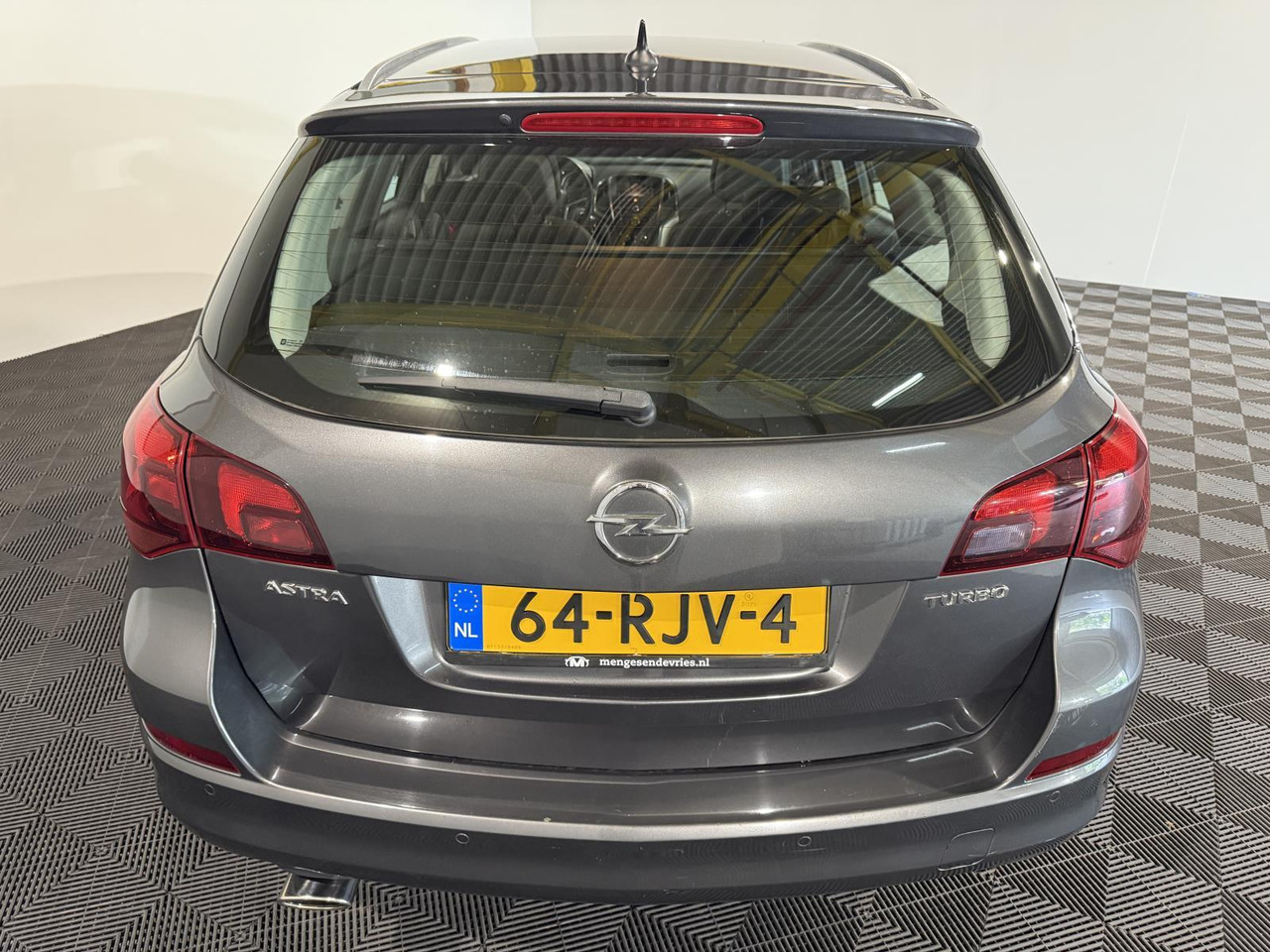 Opel Astra Sports Tourer 1.4 Turbo Cosmo 64-RJV-4 - Automóvel: foto 2 Opel Astra Sports Tourer 1.4 Turbo Cosmo 64-RJV-4 - Automóvel: foto 2