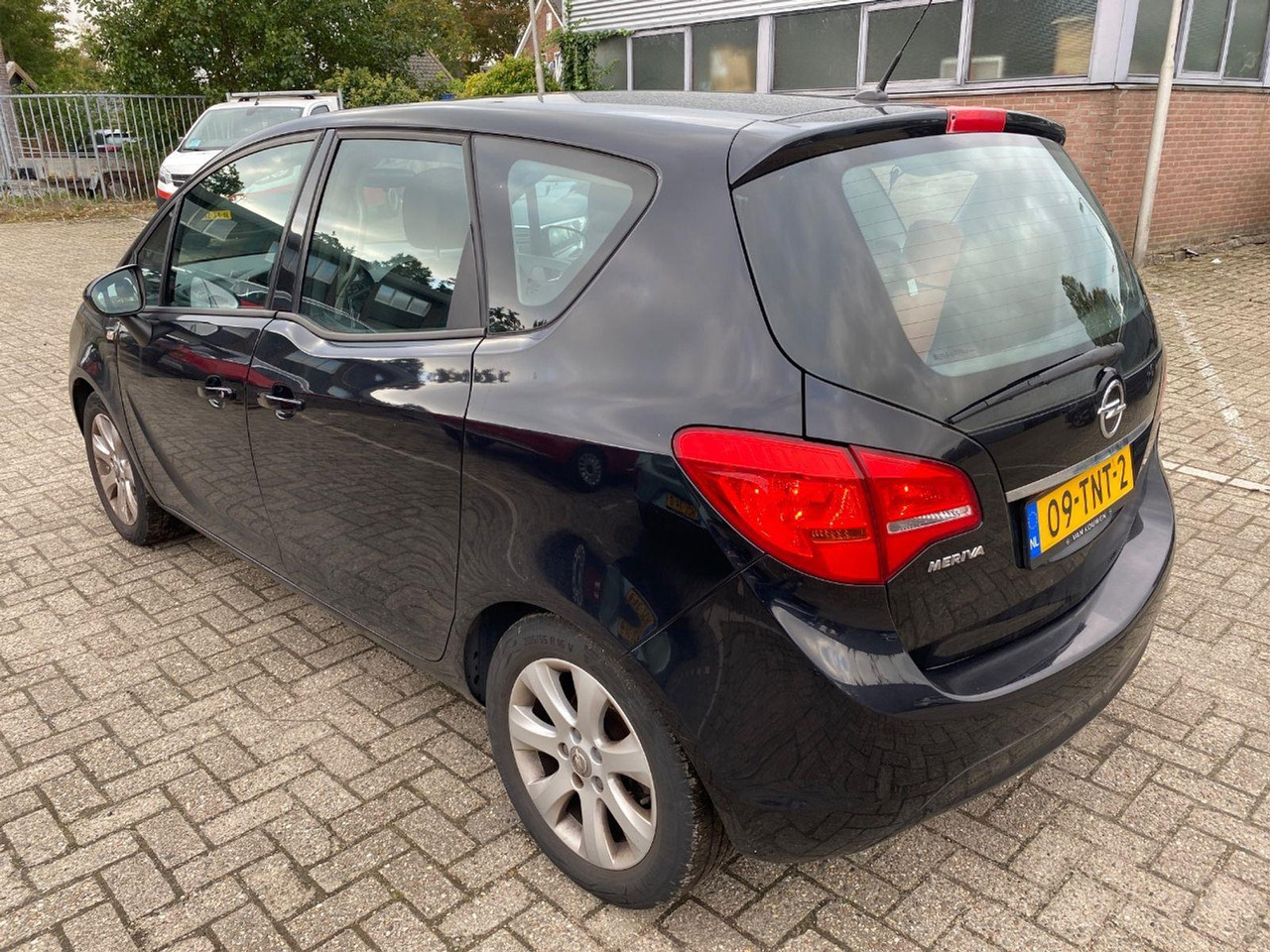 Opel Meriva 1.4 Edition | 2012 | 150.381 km | 09TNT2 | NAP: Logisch - Automóvel: foto 3 Opel Meriva 1.4 Edition | 2012 | 150.381 km | 09TNT2 | NAP: Logisch - Automóvel: foto 3