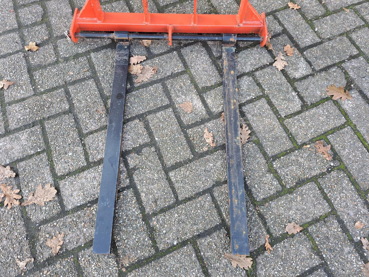 Palletvork tbv Compact Tractor Licht (1) – Nieuw - Garfos para Mini trator: foto 2 Palletvork tbv Compact Tractor Licht (1) – Nieuw - Garfos para Mini trator: foto 2
