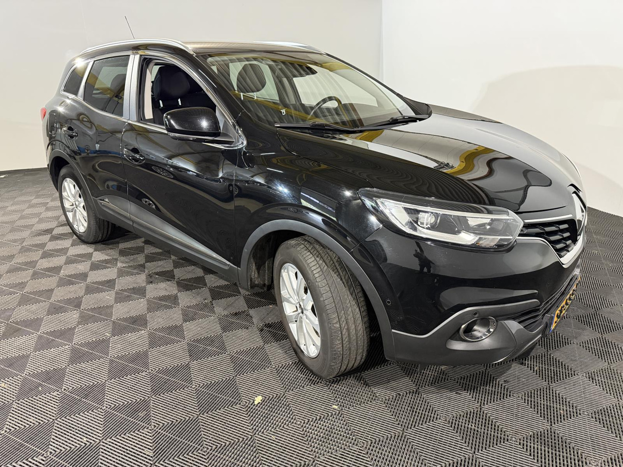 Renault | Kadjar | 1.2 TCe Intens | 2018 | 183.542 km | SB555X | Logisch - SUV: foto 3 Renault | Kadjar | 1.2 TCe Intens | 2018 | 183.542 km | SB555X | Logisch - SUV: foto 3