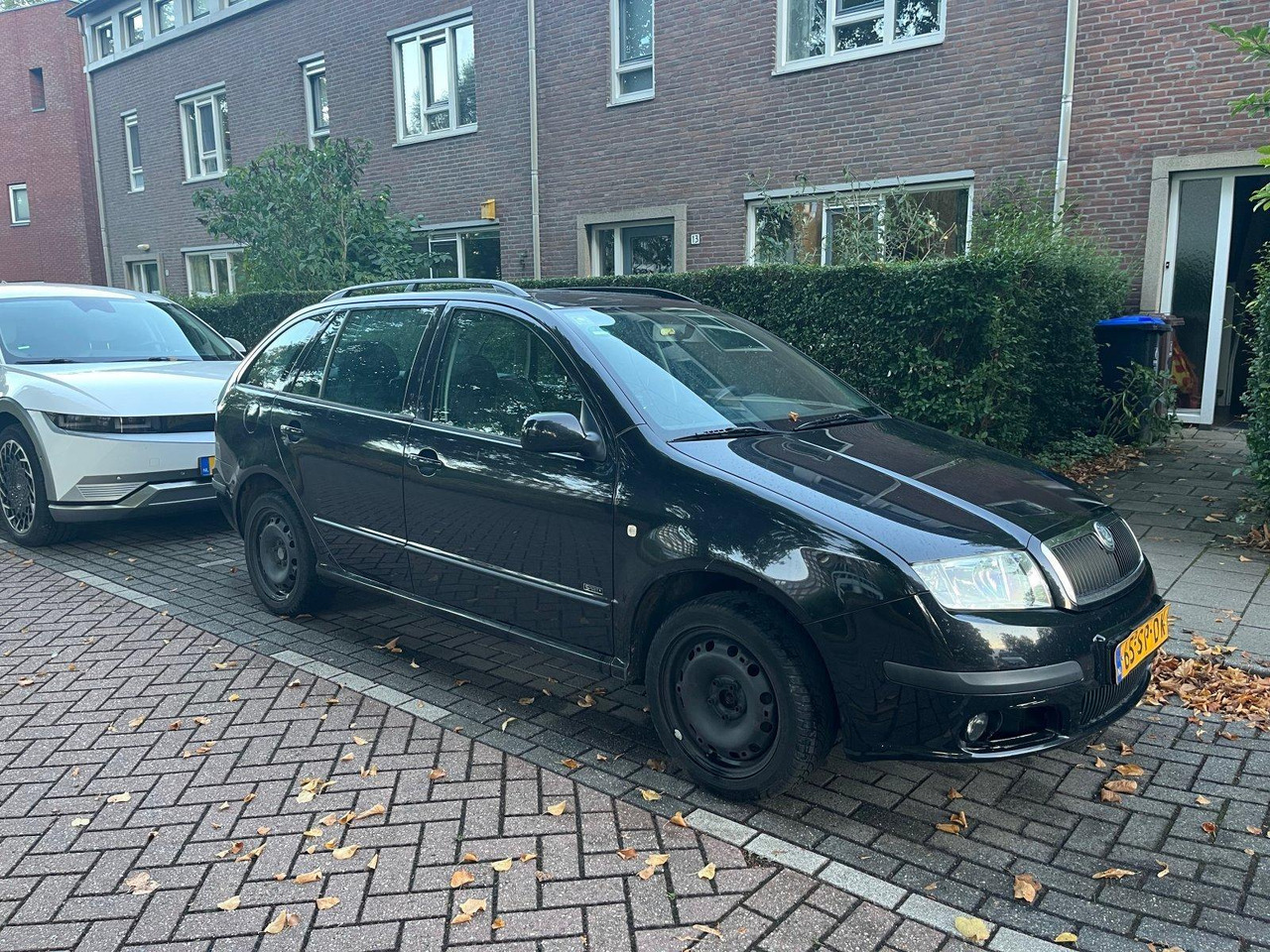 Skoda | Fabia Combi | 1.4-16V Spirit+ | 2006 | 339.630 km | 65SPDK | Logisch - Automóvel: foto 2 Skoda | Fabia Combi | 1.4-16V Spirit+ | 2006 | 339.630 km | 65SPDK | Logisch - Automóvel: foto 2
