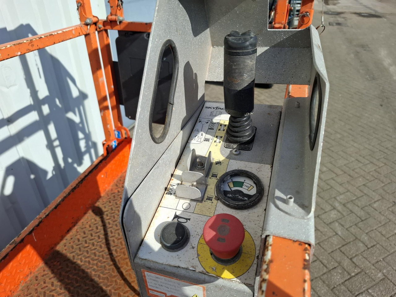 Skyjack SJ3220 Schaarlift 2015 - Plataforma de Tijera/ Plataforma de tesoura: foto 5 Skyjack SJ3220 Schaarlift 2015 - Plataforma de Tijera/ Plataforma de tesoura: foto 5