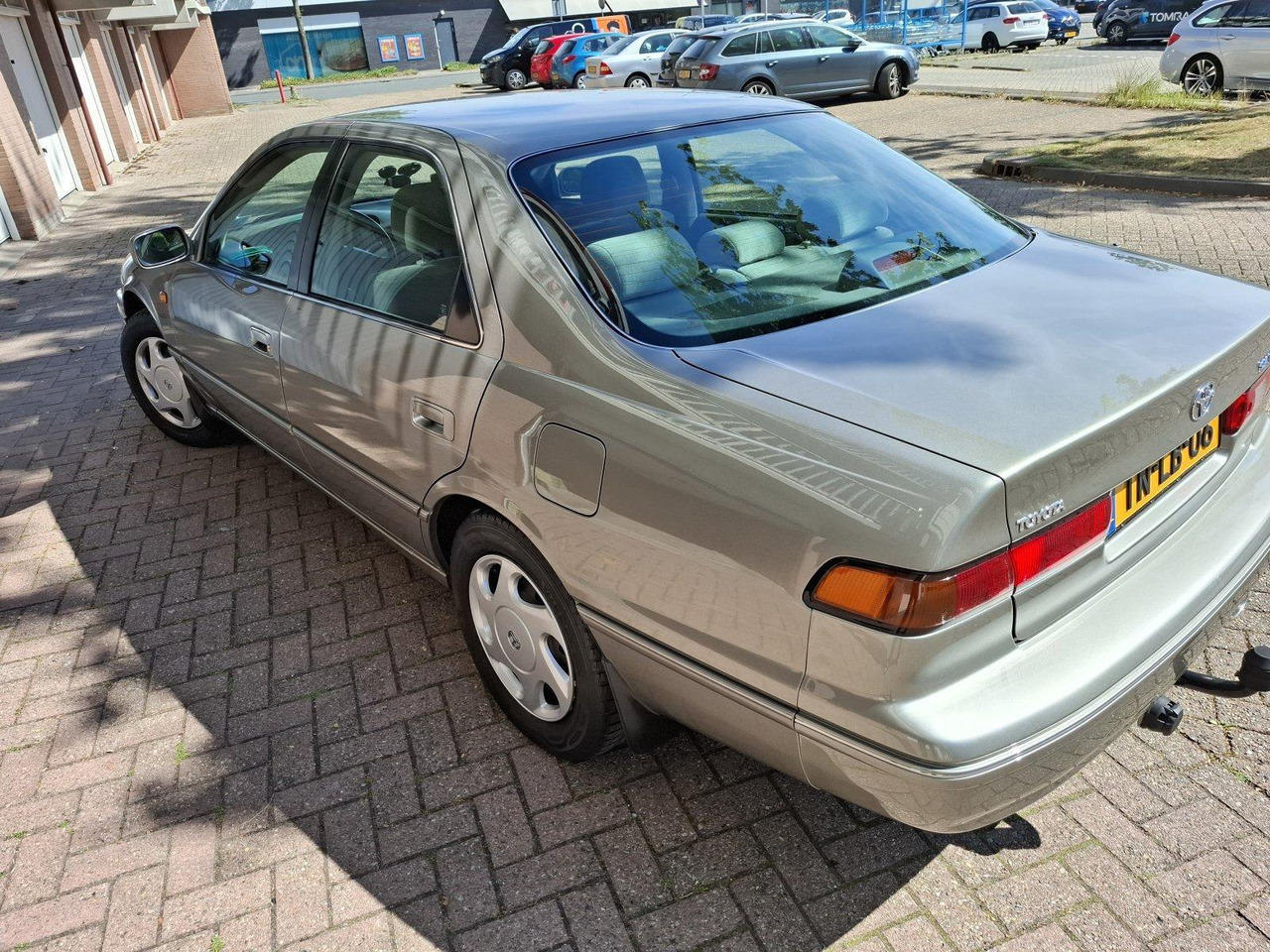 Toyota | Camry | 2.2i GL | 1998 | 122.000 km | TNLB06 | Logisch - Sedan: foto 2 Toyota | Camry | 2.2i GL | 1998 | 122.000 km | TNLB06 | Logisch - Sedan: foto 2