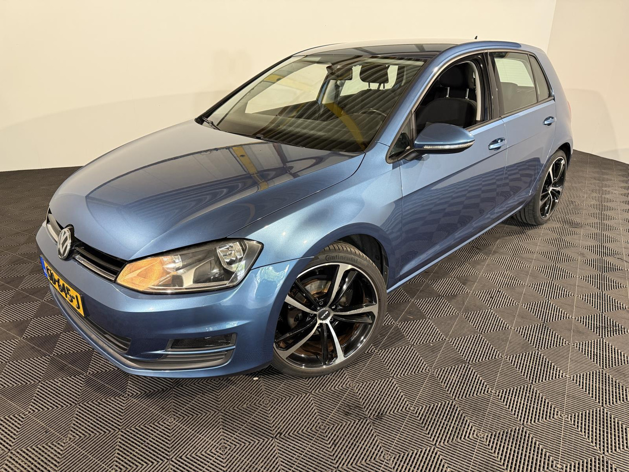 Volkswagen Golf 1.2 TSI Trend Edition GD-645-J - Hatchback: foto 1 Volkswagen Golf 1.2 TSI Trend Edition GD-645-J - Hatchback: foto 1
