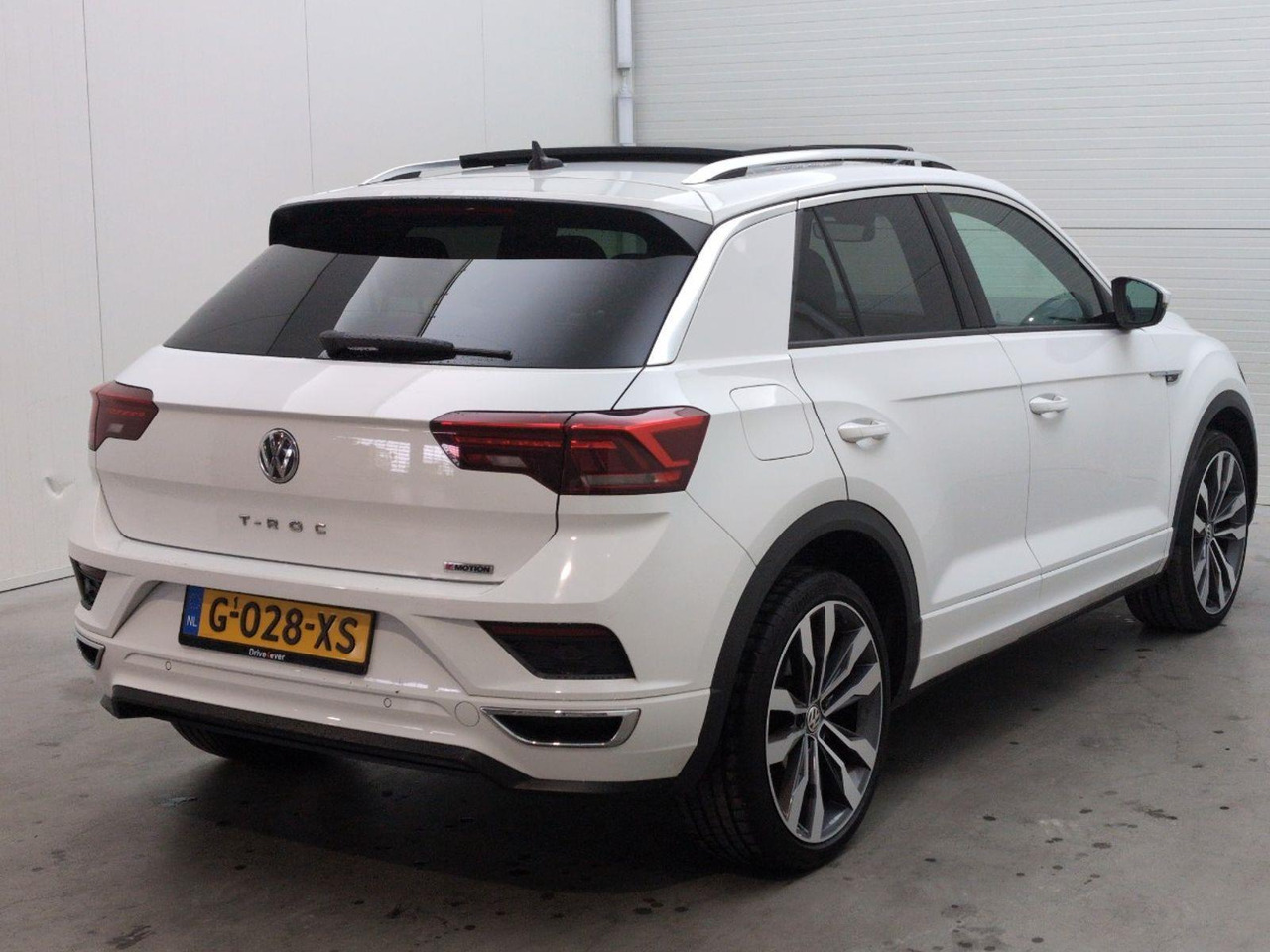 Volkswagen T-Roc 2.0 TSI 4Motion Sport Business R | 2019 | 123.691 km | Automaat | G028XS | NAP: Geen oordeel - SUV: foto 4 Volkswagen T-Roc 2.0 TSI 4Motion Sport Business R | 2019 | 123.691 km | Automaat | G028XS | NAP: Geen oordeel - SUV: foto 4