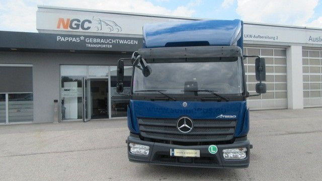 Mercedes-Benz 818L Koffer LBW, Seitentüre (GG 8,6 to.) - Carrinha de contentor: foto 2 Mercedes-Benz 818L Koffer LBW, Seitentüre (GG 8,6 to.) - Carrinha de contentor: foto 2