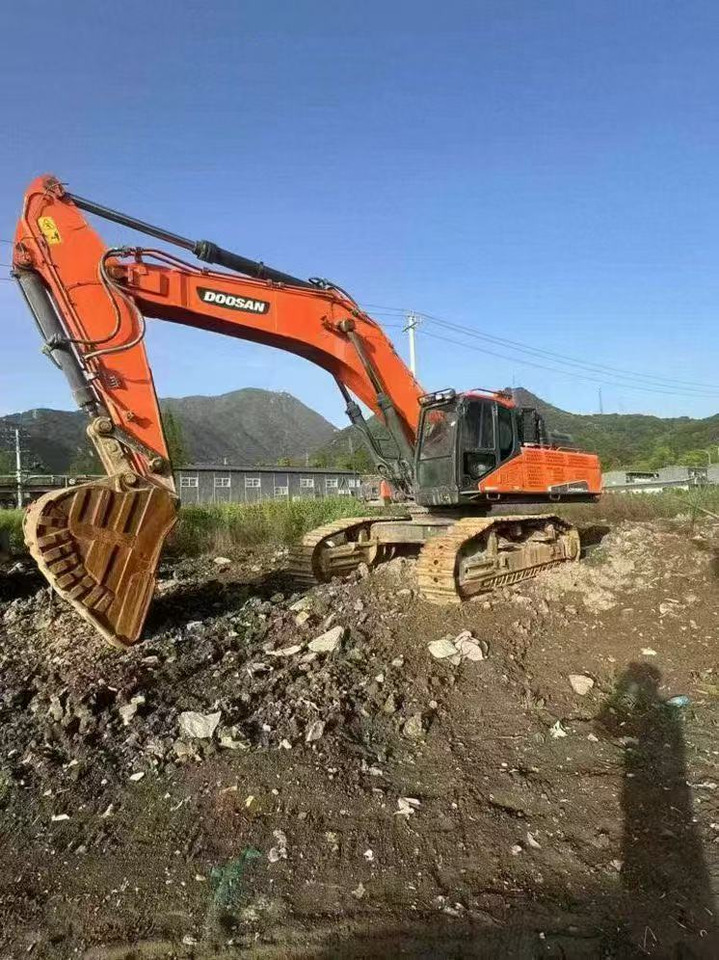DOOSAN DOOSAN520 - Escavadora de rastos: foto 1 DOOSAN DOOSAN520 - Escavadora de rastos: foto 1