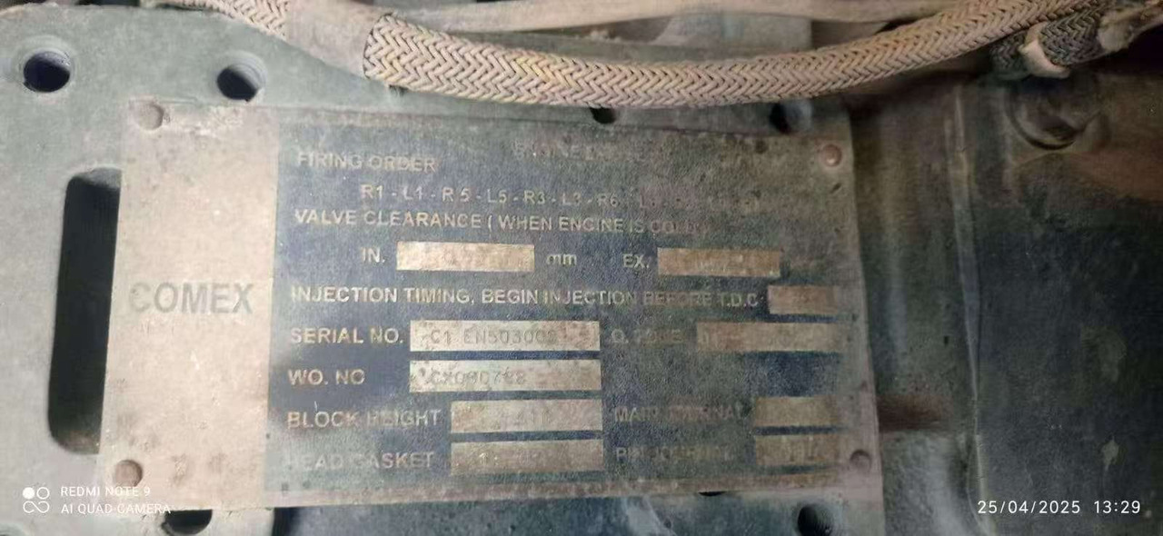 Komatsu HD785-7 - Camião furgão: foto 2 Komatsu HD785-7 - Camião furgão: foto 2