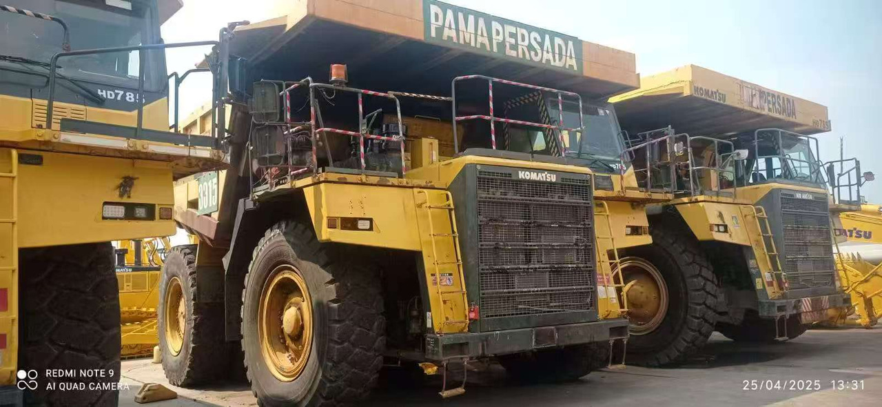 Komatsu HD785-7 - Camião furgão: foto 1 Komatsu HD785-7 - Camião furgão: foto 1