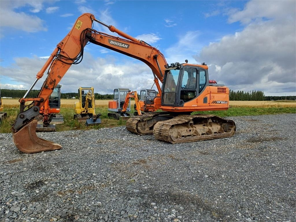 Doosan DX160LC Metsä alustalla - Escavadora de rastos: foto 1 Doosan DX160LC Metsä alustalla - Escavadora de rastos: foto 1