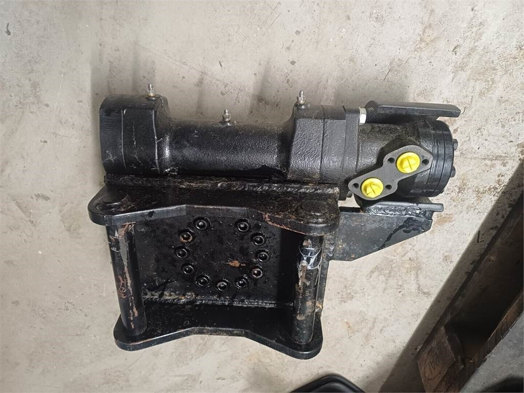 Kauhan pyörittäjä S30/S30 - Tiltrotator: foto 2 Kauhan pyörittäjä S30/S30 - Tiltrotator: foto 2