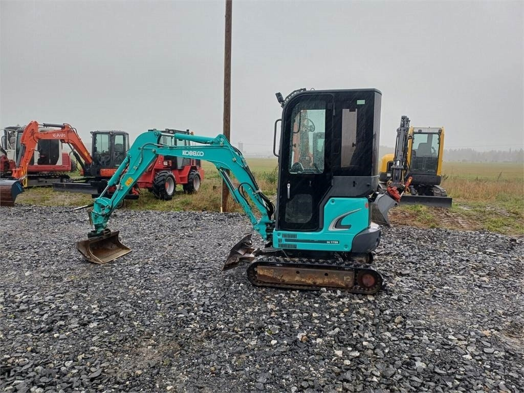 Kobelco SK17SR-3 Kallistajalla - Mini escavadeira: foto 2 Kobelco SK17SR-3 Kallistajalla - Mini escavadeira: foto 2