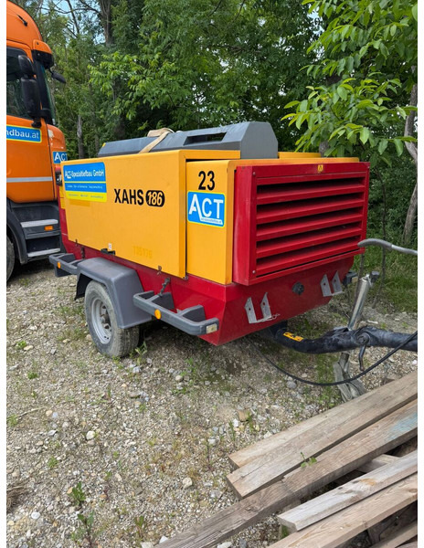 Atlas-Copco XAHS 186 - Compressor de ar: foto 1 Atlas-Copco XAHS 186 - Compressor de ar: foto 1