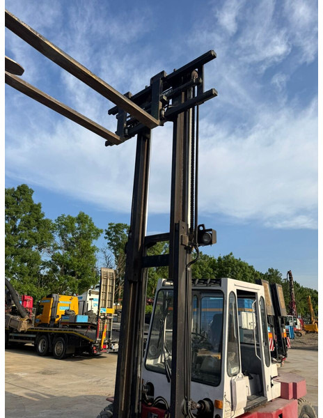Kalmar DB7 - 600 - Empilhador: foto 1 Kalmar DB7 - 600 - Empilhador: foto 1