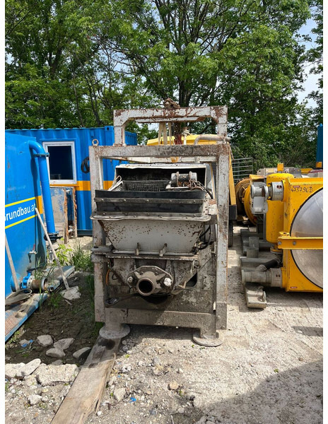 Putzmeister P 175 SD - Bomba de betão estacionária: foto 1 Putzmeister P 175 SD - Bomba de betão estacionária: foto 1