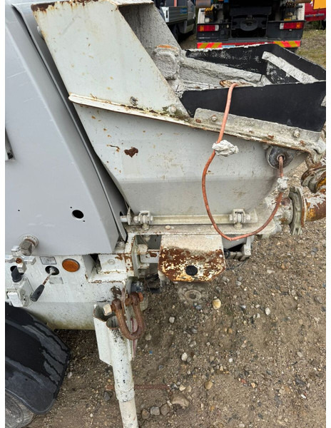 Putzmeister P715 TE - Equipamento de betão: foto 5 Putzmeister P715 TE - Equipamento de betão: foto 5