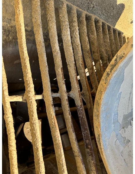 Schwing SP 750-18 - Bomba de betão estacionária: foto 3 Schwing SP 750-18 - Bomba de betão estacionária: foto 3