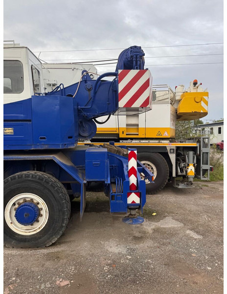 Tadano AR 300E - Grua para camião: foto 2 Tadano AR 300E - Grua para camião: foto 2