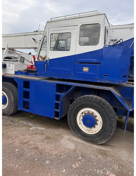 Tadano AR 300E - Grua para camião: foto 1 Tadano AR 300E - Grua para camião: foto 1