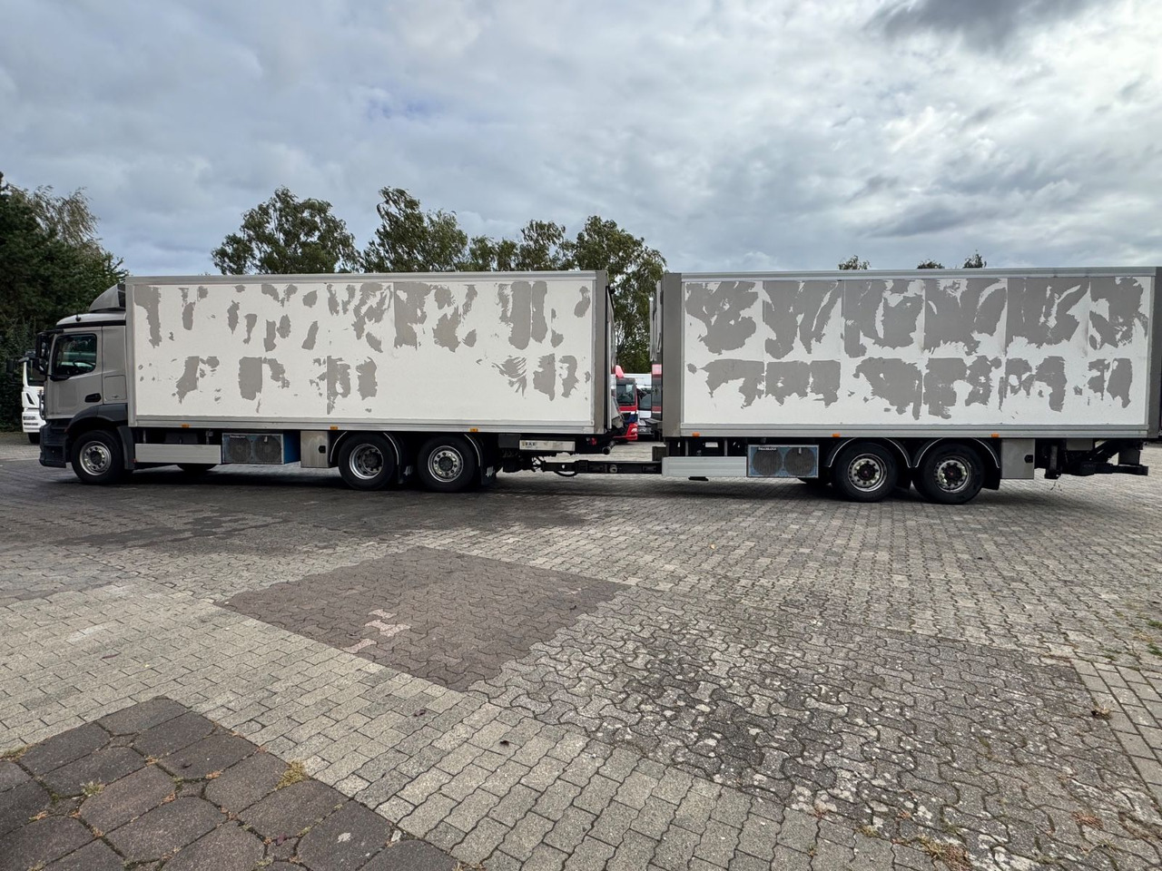 Mercedes-Benz Antos 2540/2xLBW/Kühlung-Defekt/5instock - Camião frigorífico: foto 4 Mercedes-Benz Antos 2540/2xLBW/Kühlung-Defekt/5instock - Camião frigorífico: foto 4