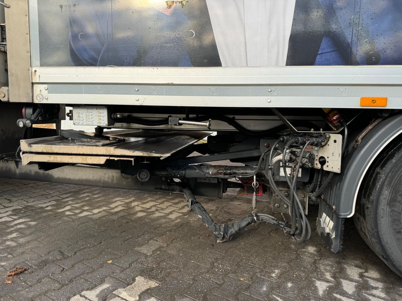 Mercedes-Benz Antos 2540/Durchladbar/2xLBW/Frigoblock/2instock - Camião frigorífico: foto 5 Mercedes-Benz Antos 2540/Durchladbar/2xLBW/Frigoblock/2instock - Camião frigorífico: foto 5