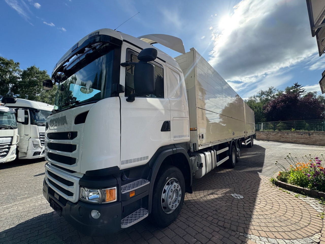 Scania G410/Lenk-Lift/2xLBW/inkl. Anhänger/Tüv-neu - Camião transporte de bebidas: foto 2 Scania G410/Lenk-Lift/2xLBW/inkl. Anhänger/Tüv-neu - Camião transporte de bebidas: foto 2