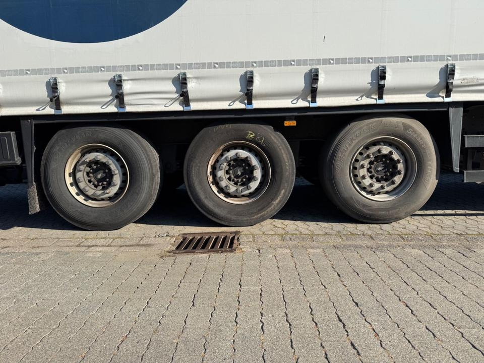 Schmitz Cargobull SCS24/L//LBW/Lift-Achse/2in1-Speed-Curtain - Semi-reboque de lona: foto 4 Schmitz Cargobull SCS24/L//LBW/Lift-Achse/2in1-Speed-Curtain - Semi-reboque de lona: foto 4