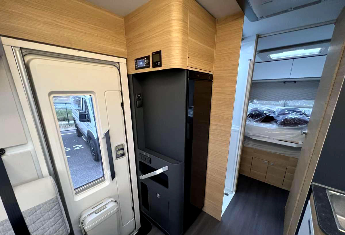 ADRIA Sonic 700DC - Autocaravana integral: foto 5 ADRIA Sonic 700DC - Autocaravana integral: foto 5