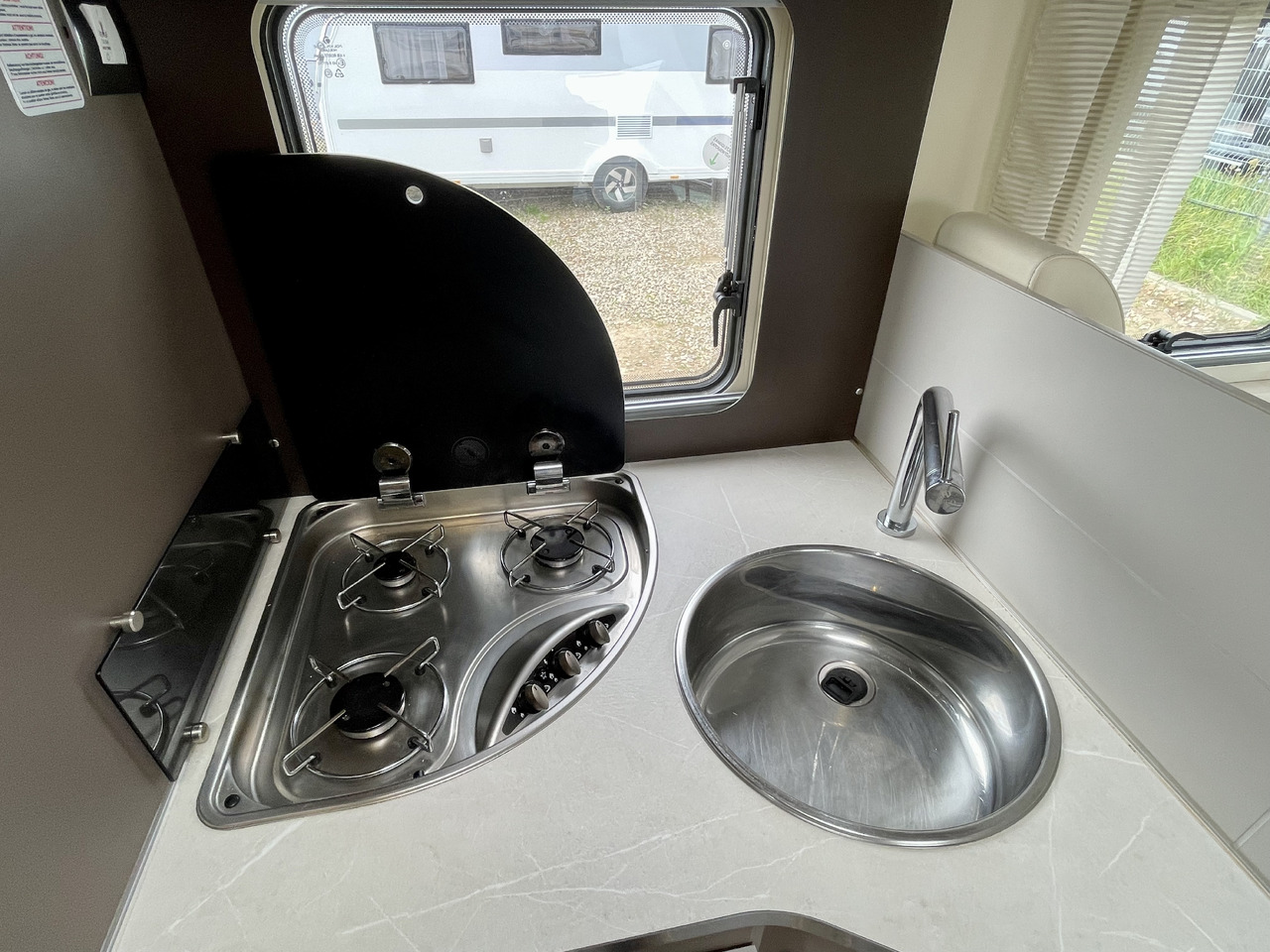 Autocaravana perfilada AHORN CAMP Alaska TD plus: foto 10