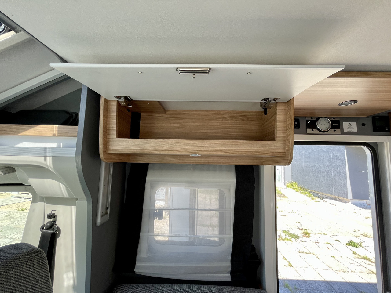 Autocaravana perfilada DETHLEFFS T7052 DBL: foto 13