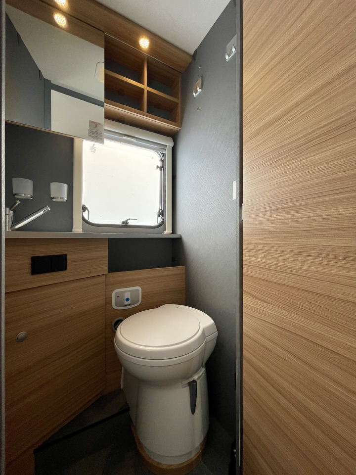 Autocaravana perfilada DETHLEFFS T7052 DBL: foto 10