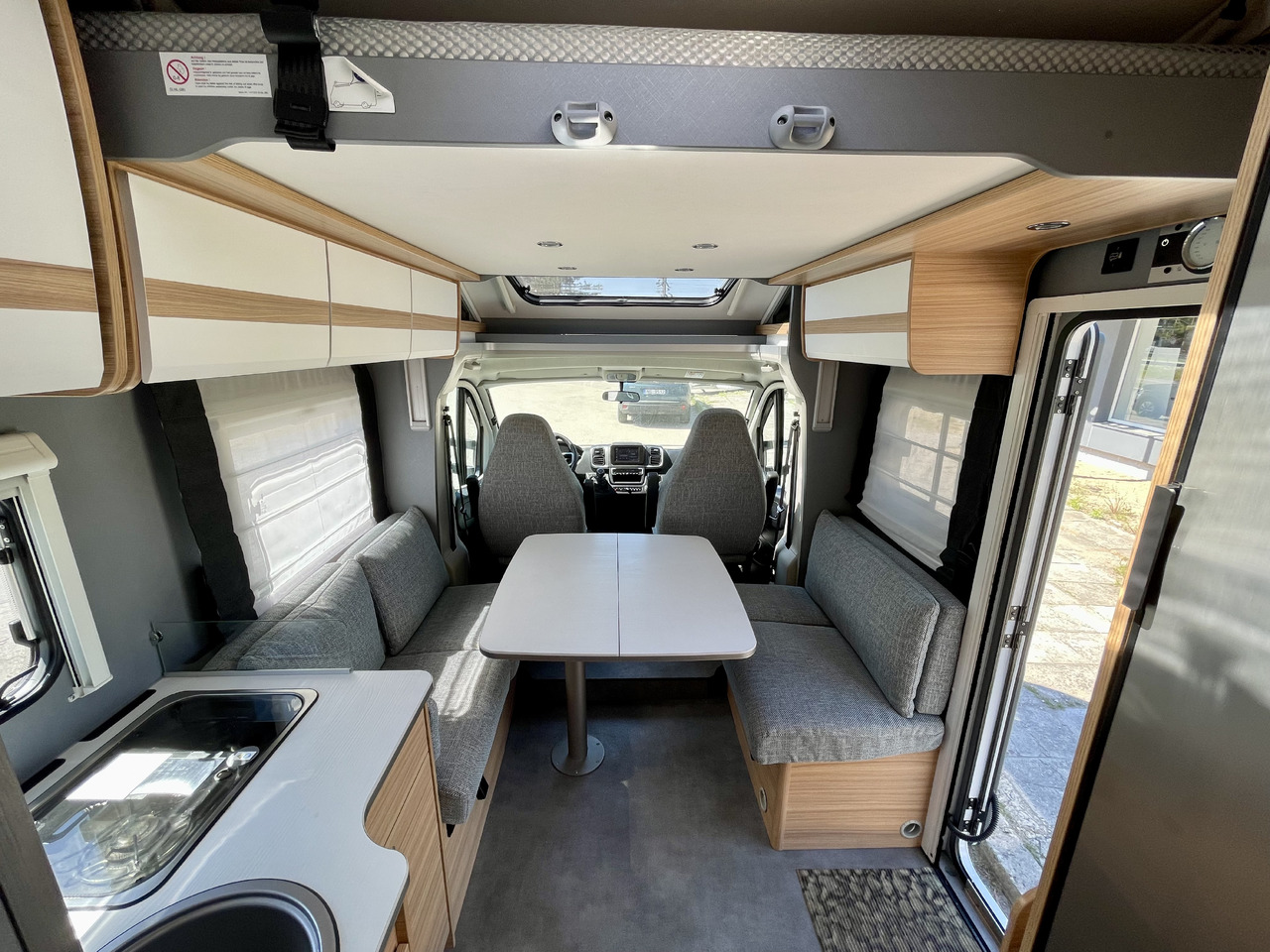 Autocaravana perfilada DETHLEFFS T7052 DBL: foto 6