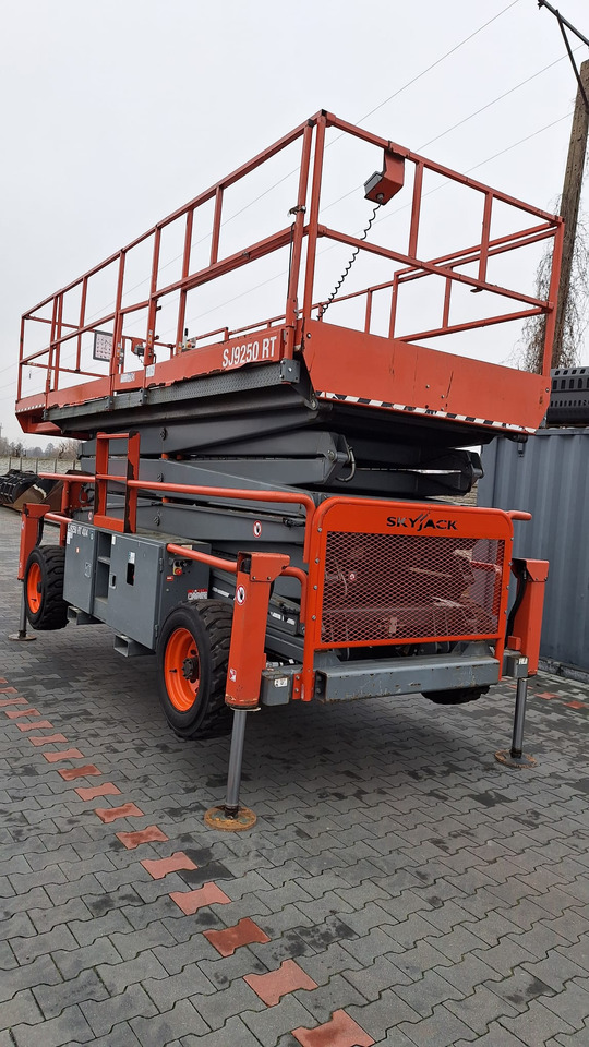 SKYJACK SJ9250 - Plataforma de Tijera/ Plataforma de tesoura: foto 2 SKYJACK SJ9250 - Plataforma de Tijera/ Plataforma de tesoura: foto 2