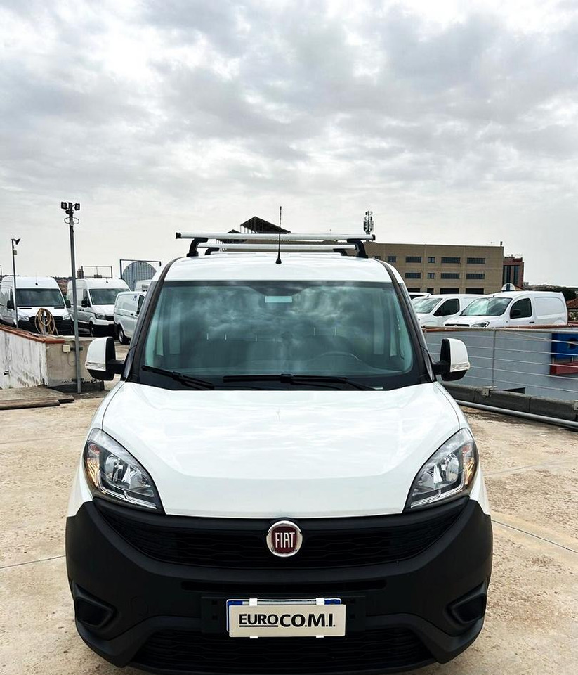 Fiat Doblò Maxi 1.6 mjt 105 cv 3 posti - Furgão compacto: foto 2 Fiat Doblò Maxi 1.6 mjt 105 cv 3 posti - Furgão compacto: foto 2