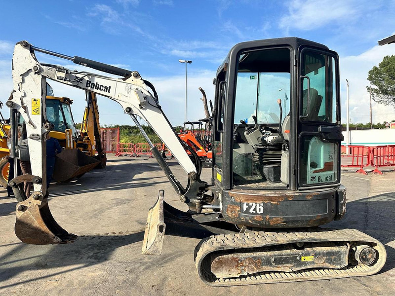 Bobcat E26 - Mini escavadeira: foto 1 Bobcat E26 - Mini escavadeira: foto 1