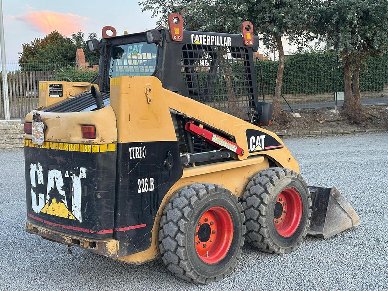 Caterpillar 226BHF - Mini pá carregadora de rastos: foto 4 Caterpillar 226BHF - Mini pá carregadora de rastos: foto 4