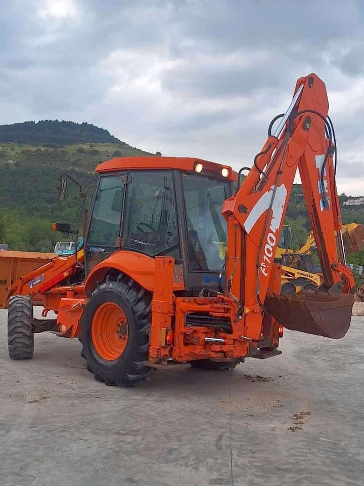 FIAT KOBELCO FB100 - Retroescavadeira: foto 4 FIAT KOBELCO FB100 - Retroescavadeira: foto 4