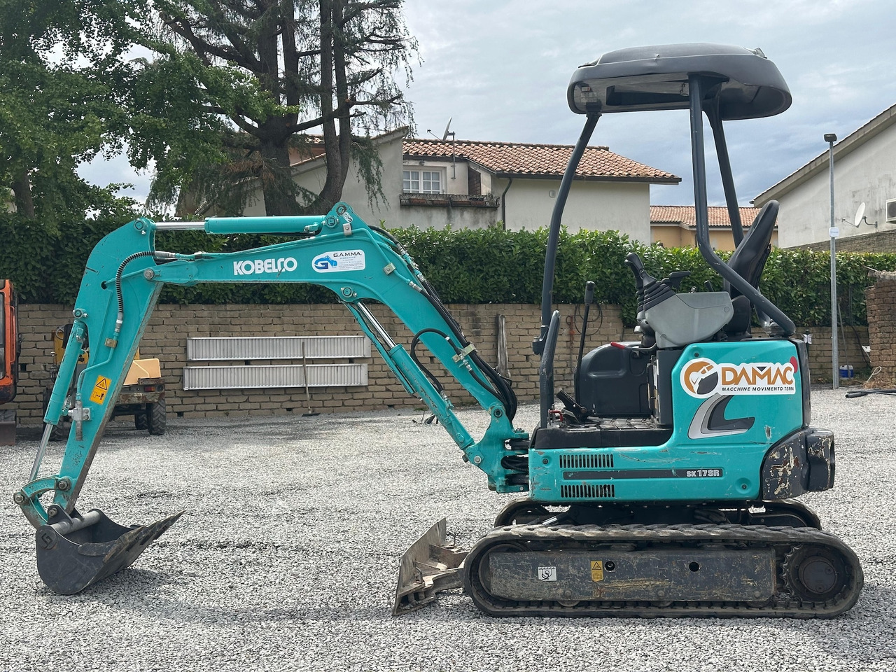 KOBELCO SK17SR-3E - Mini escavadeira: foto 5 KOBELCO SK17SR-3E - Mini escavadeira: foto 5