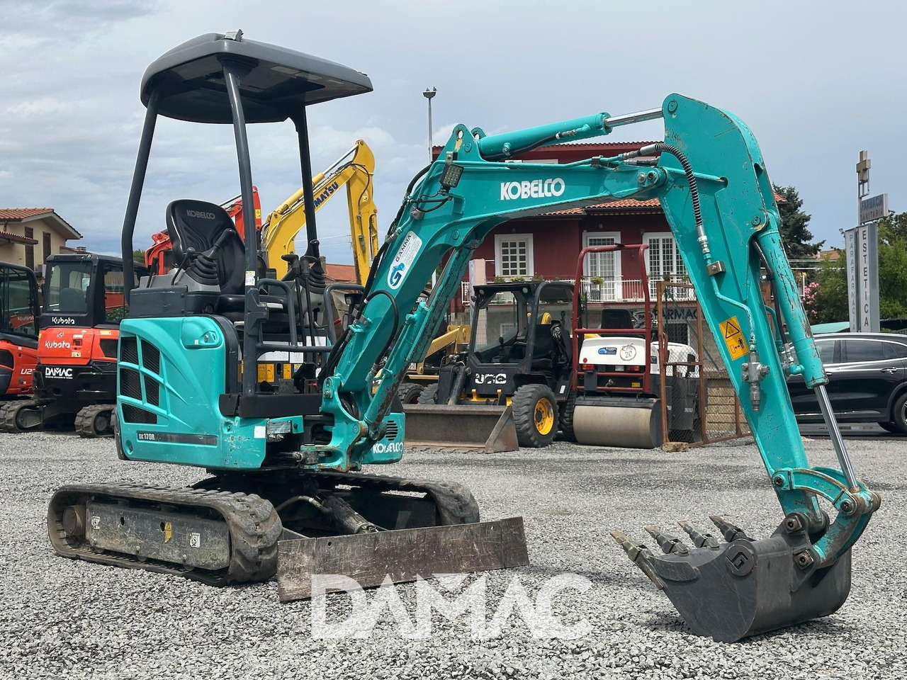 KOBELCO SK17SR-3E - Mini escavadeira: foto 1 KOBELCO SK17SR-3E - Mini escavadeira: foto 1