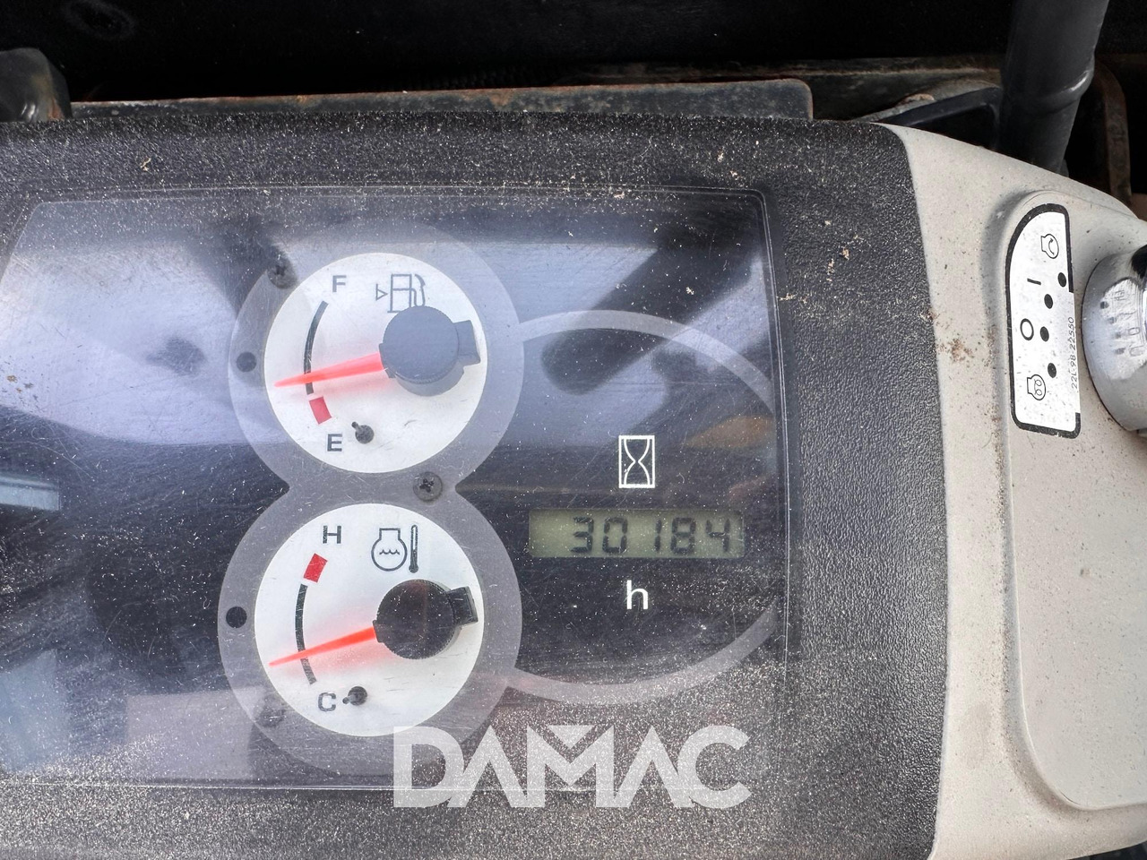 Mini escavadeira KOMATSU PC55MR-3: foto 13 Mini escavadeira KOMATSU PC55MR-3: foto 13