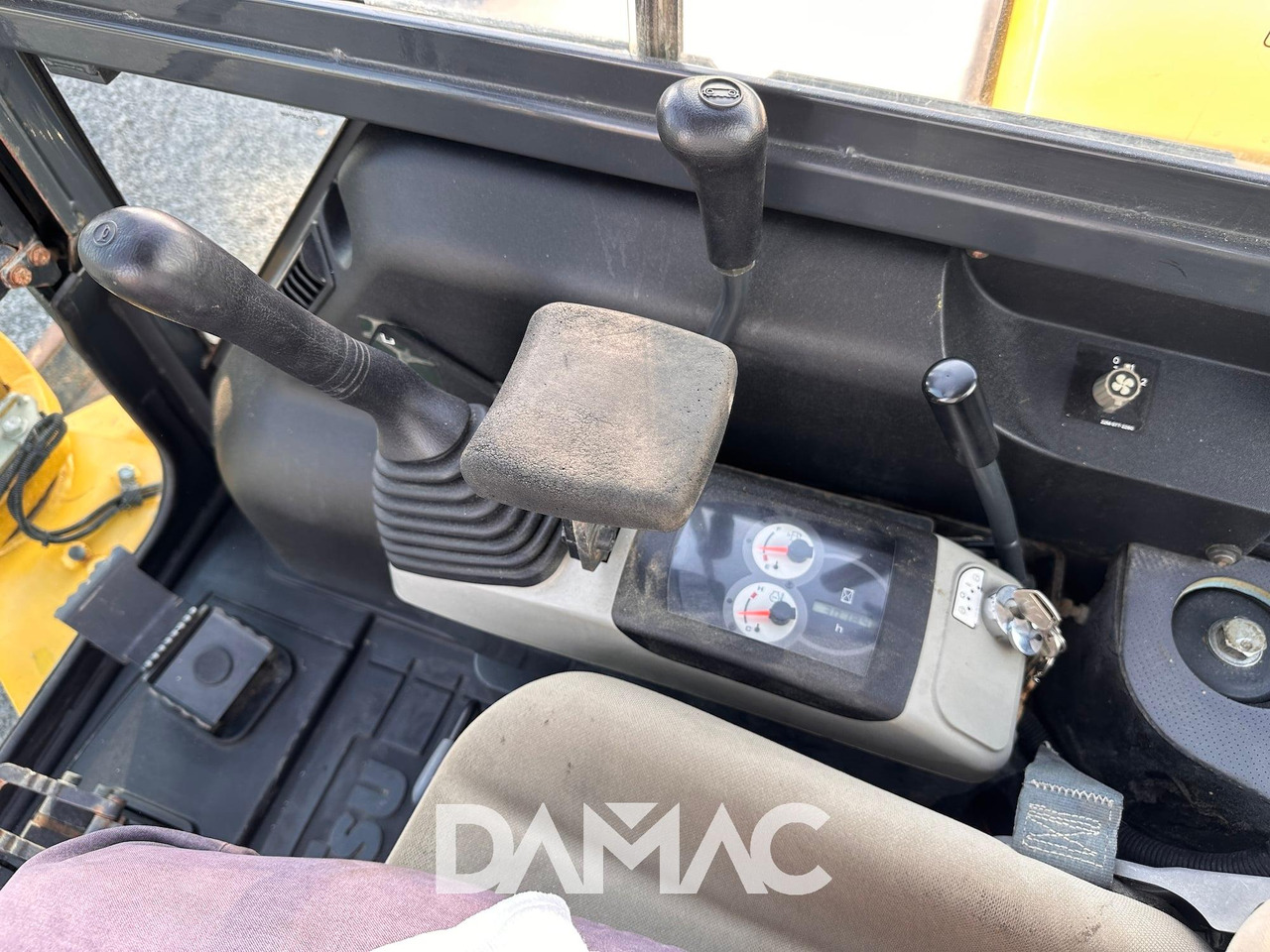 Mini escavadeira KOMATSU PC55MR-3: foto 10 Mini escavadeira KOMATSU PC55MR-3: foto 10