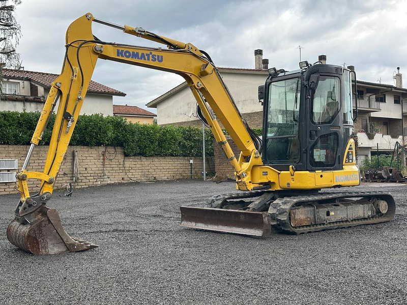 Komatsu PC55-MR3 - Mini escavadeira: foto 1 Komatsu PC55-MR3 - Mini escavadeira: foto 1